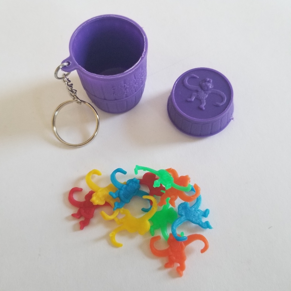 Monkeys in a Barrel game keychain